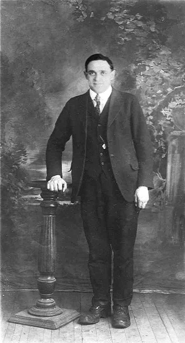 Louis Even en 1925